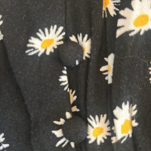 Aeropostale Daisy Dress - Picture 3 of 4